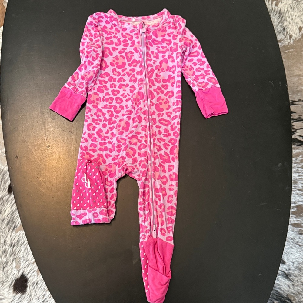 Pink skulls & Leopard Print Baby Onesie
